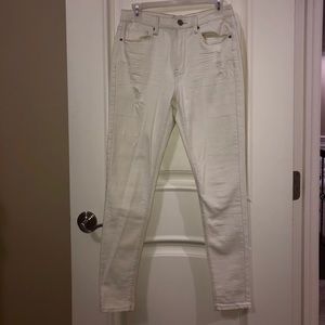 Mudd White Skinny Jeans